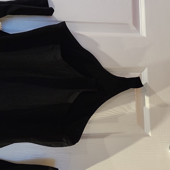 LORD TAYLOR badysuit round neck long sleeve comfortable 95%cotton 5%elastic - Picture 3 of 6